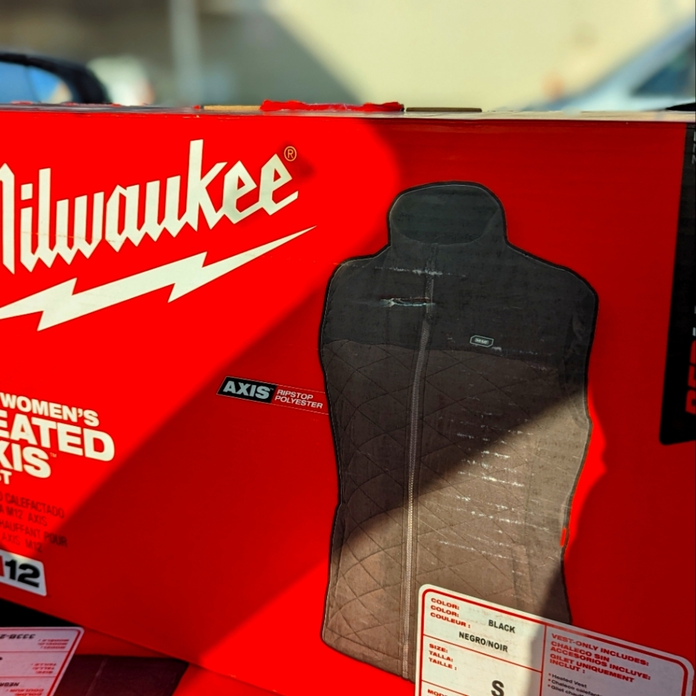 Milwaukee M12 Women's Heated Vest black/small (Vest only)